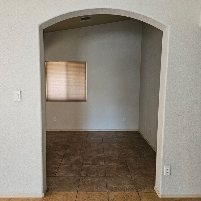 Building Photo - Rental in Araby Crossing