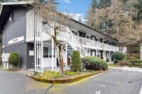 Building Photo - Lindbrook Apartments - Puyallup