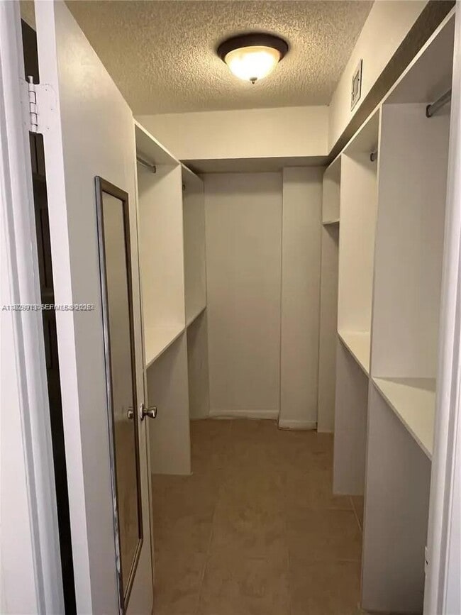 Building Photo - 403 NW 68th Ave