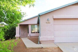 Building Photo - 4641 S Fenwick Dr