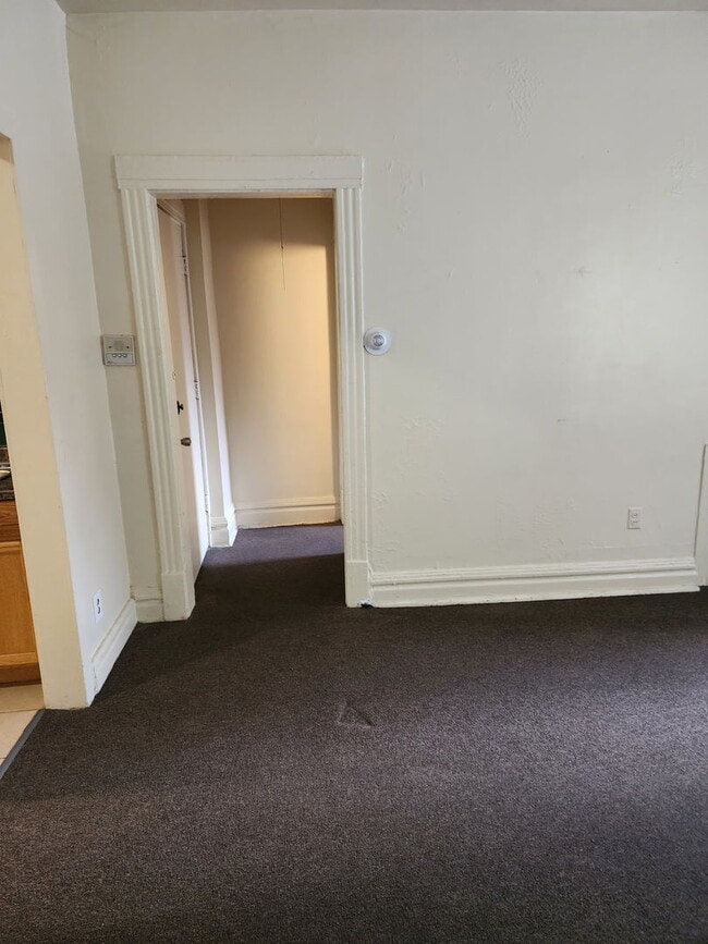 Building Photo - 6527 S Kimbark Ave