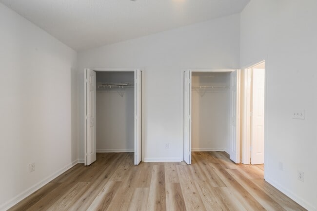 Building Photo - 1766 Forest Side Ln
