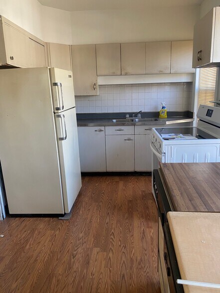 Building Photo - 48 Chestnut St