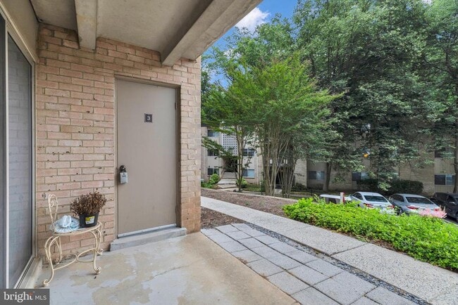 Building Photo - 12413 Braxfield Ct