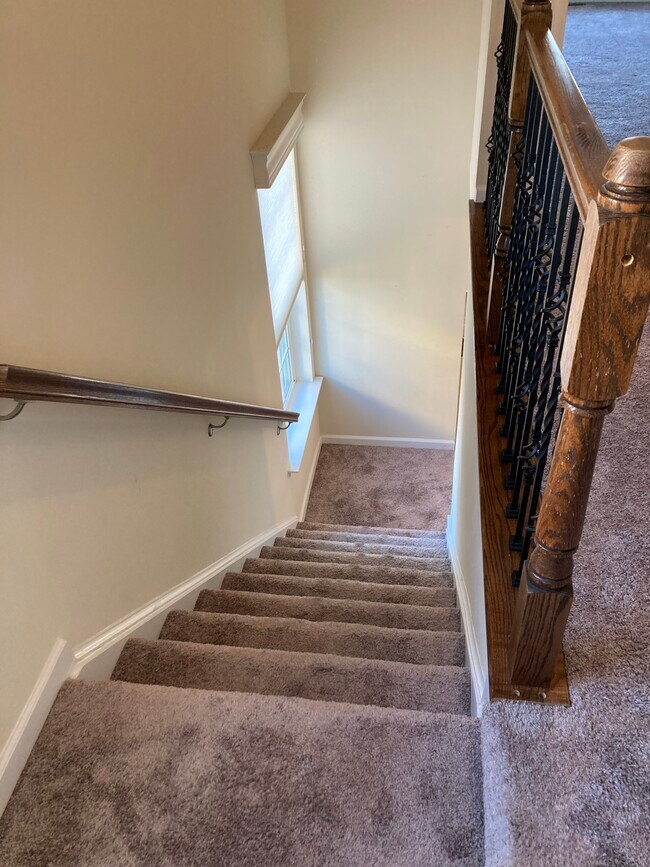 Going Upstairs! - 8 Lamplighter Ln