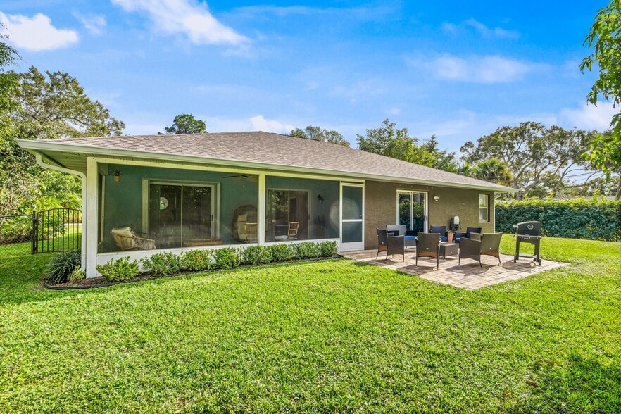 Building Photo - 2635 47th Ave