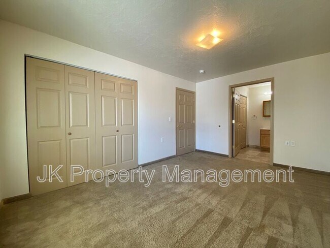 Building Photo - 5112 4th Ave N