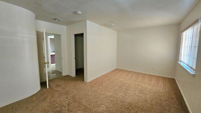 Building Photo - PLACE - XAV8709