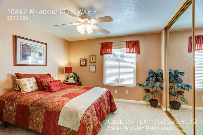 Building Photo - 10842 Meadow Glen Way E