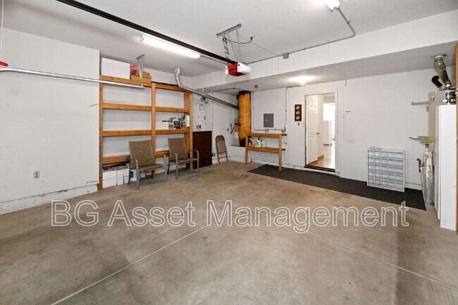Building Photo - 176 Scotts Valley