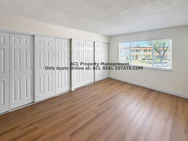 Building Photo - 4163 Rainbow Terrace