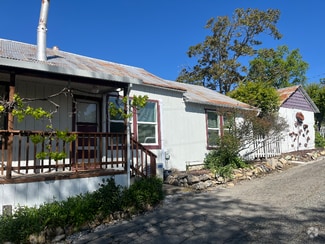 Building Photo - 517 Pleasant Valley Rd
