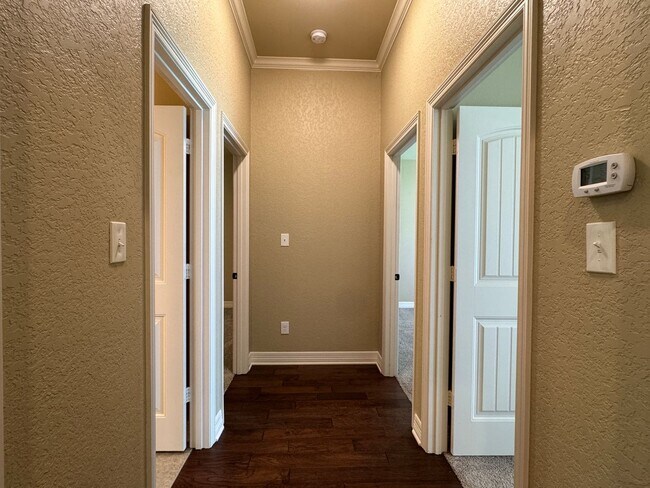 Building Photo - 11248 Fox Trail