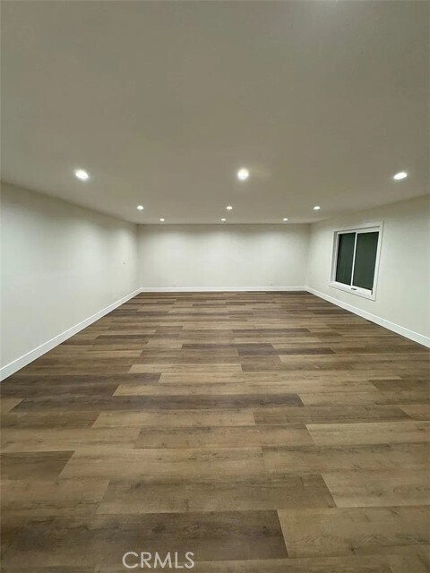 Building Photo - 6832 Loyola Dr