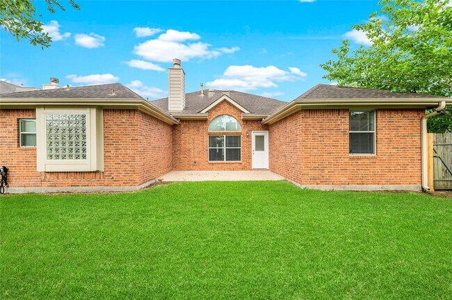 Building Photo - 1123 Eastbourne Ln