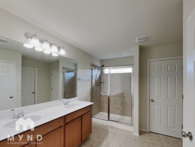 Building Photo - 16006 Serene Fleming Trace