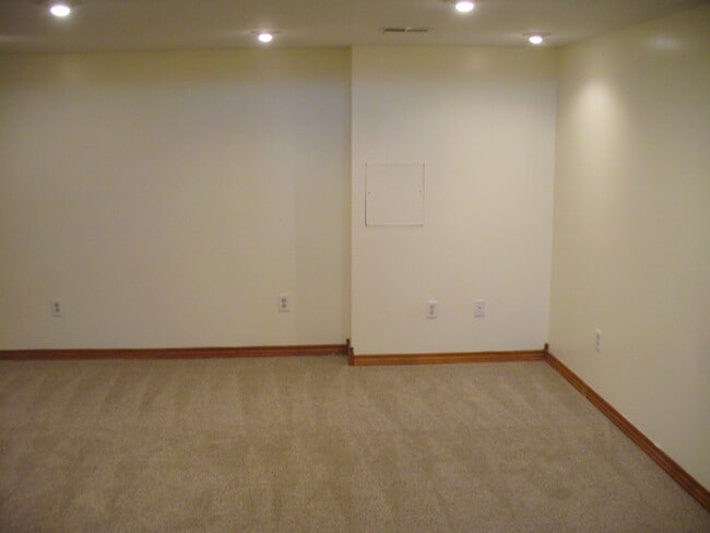 Building Photo - 2469 Sutter Pky