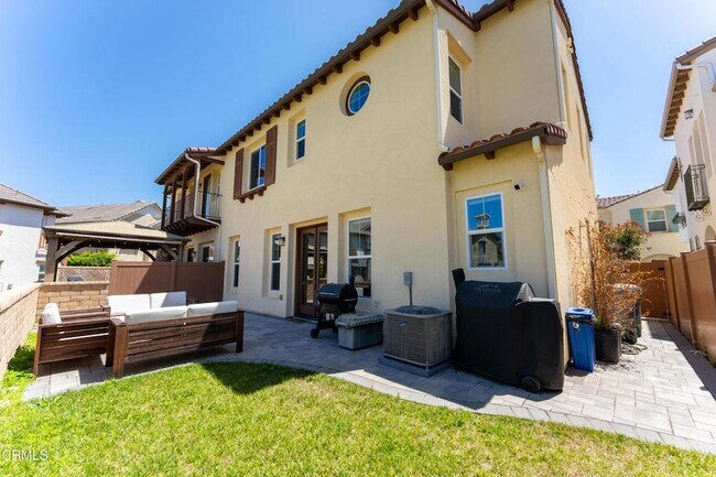 Building Photo - 2353 Nicklaus St