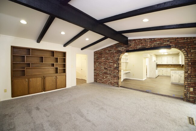 Building Photo - 7811 South College Ave E