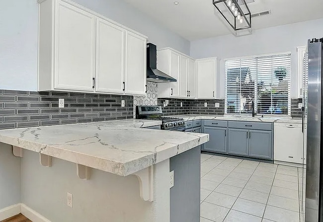 Building Photo - 63 Guise Way