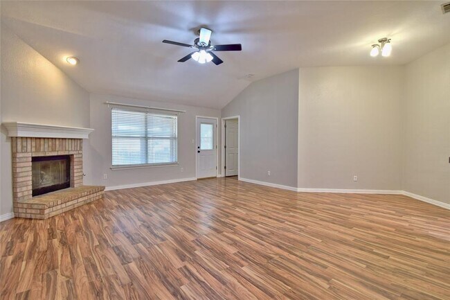 Building Photo - 807 Wild Petunia Way