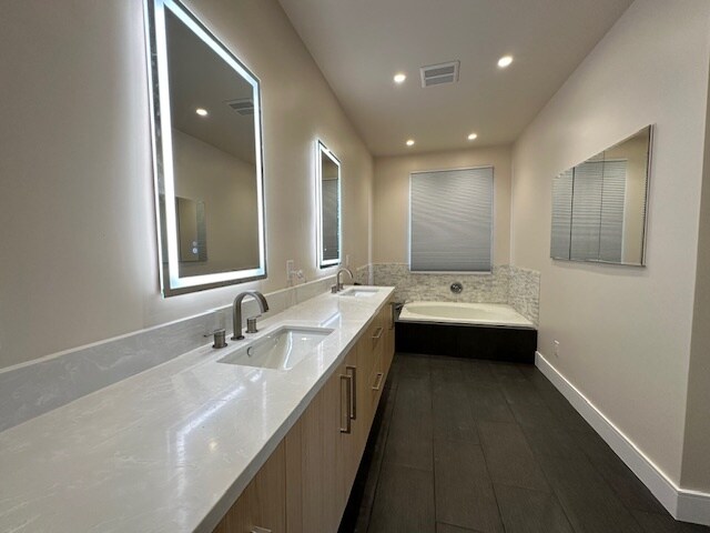 Master Bathroom - 10668 Eastborne Ave