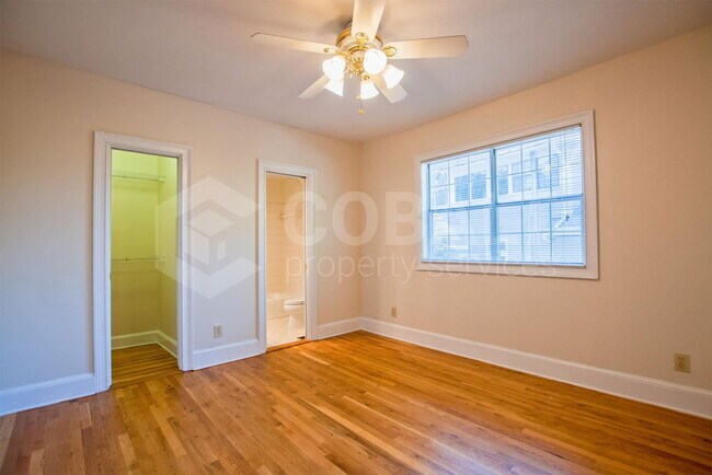 Building Photo - 867 Rosedale Rd NE