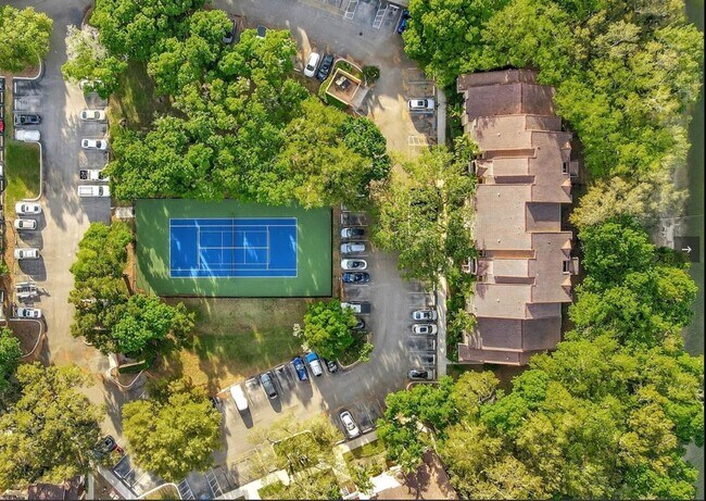 Building Photo - 2341 NW 33rd St