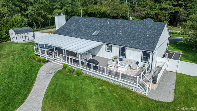 Building Photo - 525 Rocky Point Rd