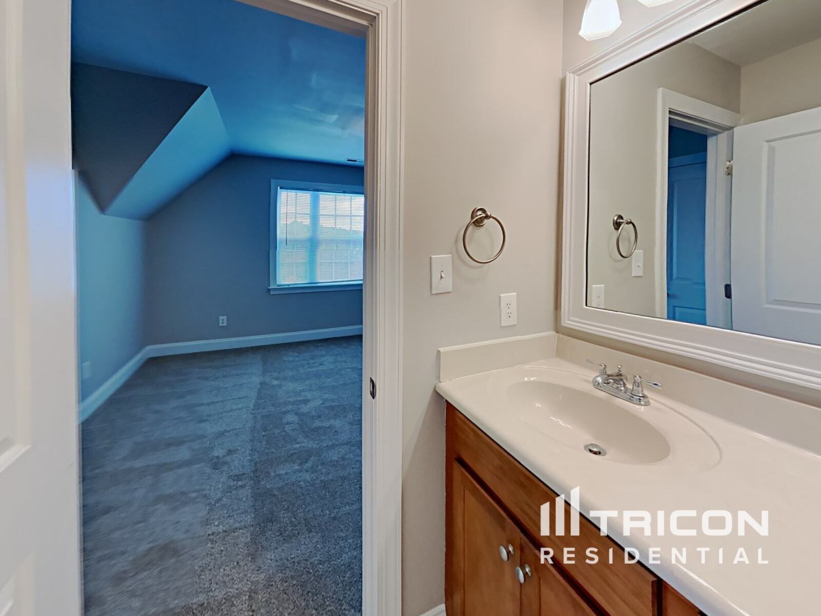 Building Photo - 806 Natural Springs Ct