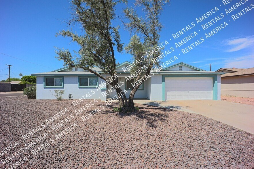 Building Photo - 614 N 74th St