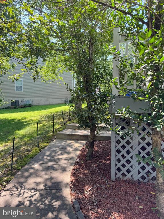 Building Photo - 3795 Raisner Ct