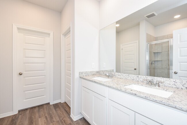 Building Photo - 5723 Fresh View Ct