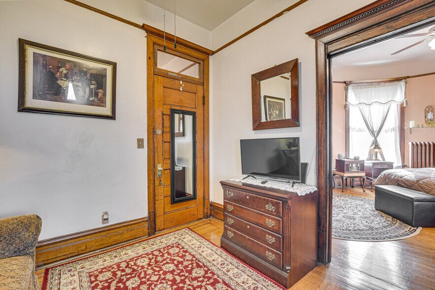 Building Photo - 3461 W Adams St