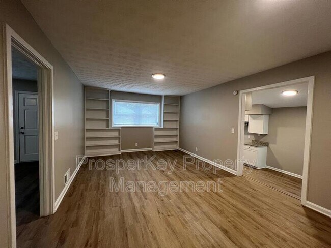 Building Photo - 1 Esquiline Ct