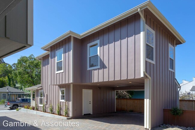 Building Photo - 2 br, 1.5 bath House - 1160 Leff Street