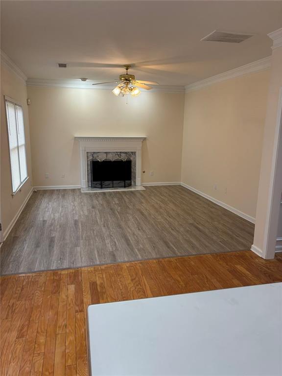 Building Photo - 220 Cross Creek Dr