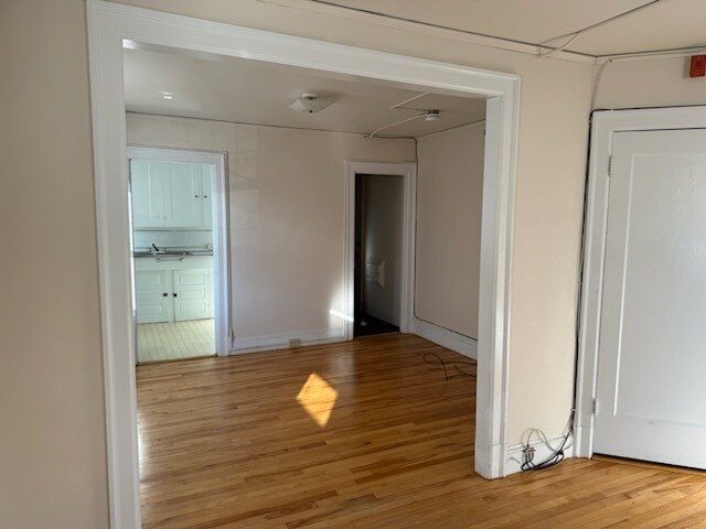 Building Photo - 17 Church St