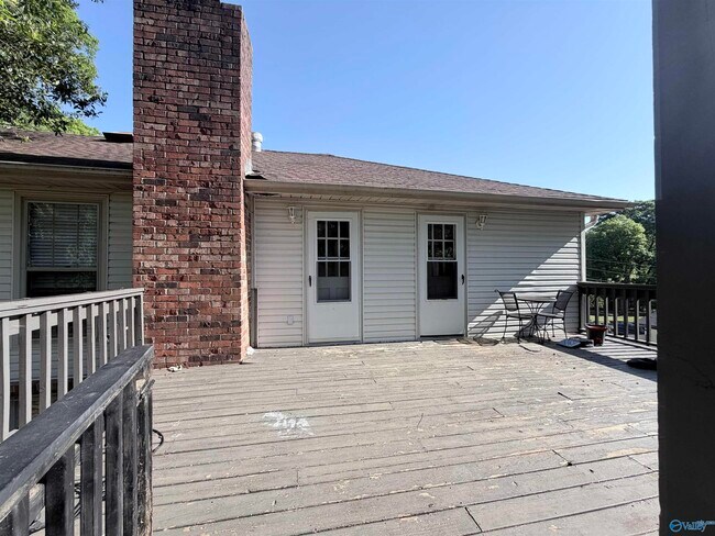 Building Photo - 8711 Edgehill Dr SE