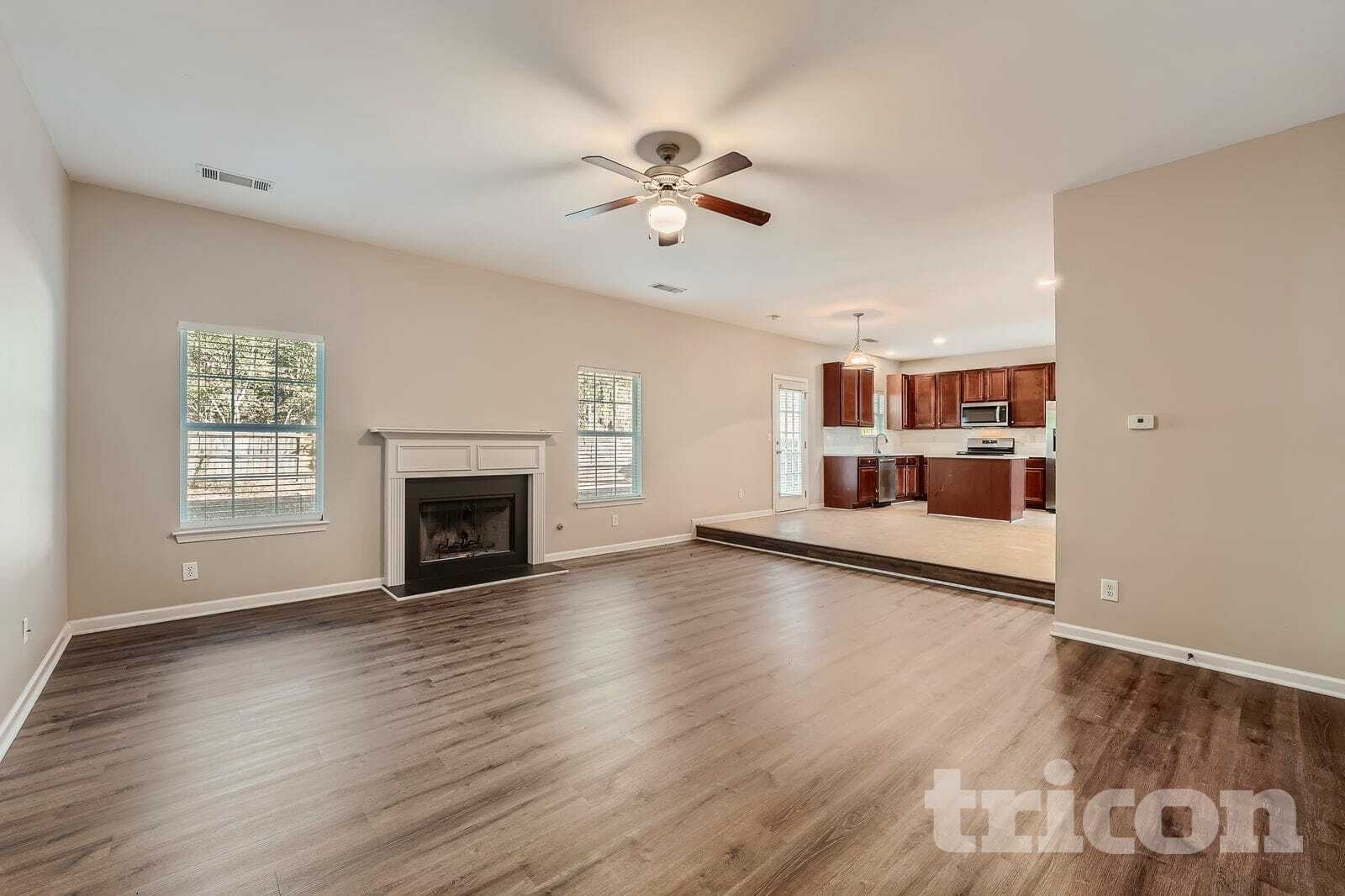 Building Photo - 5190 Hopewell Manor Dr