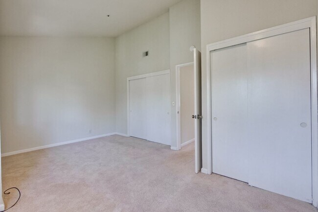 Building Photo - Condo Near Cupertino High | Updated Kitche...