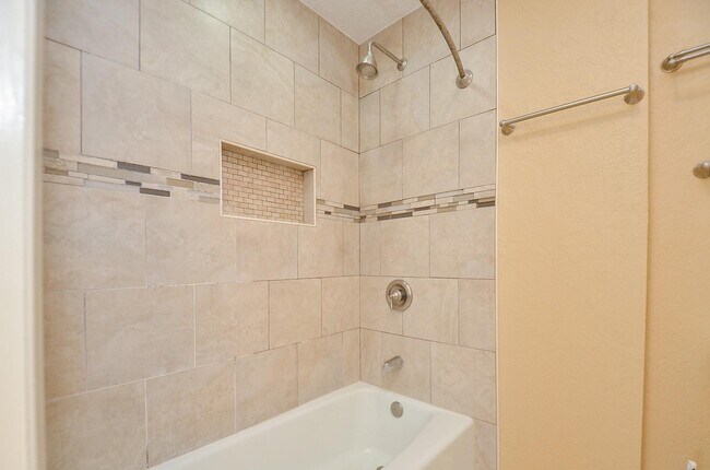 Building Photo - 12625 Memorial Dr