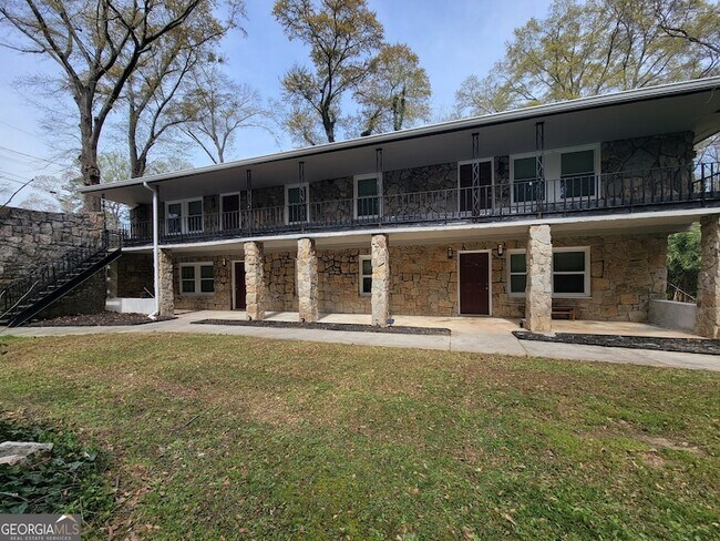 Building Photo - 723 Ford Pl