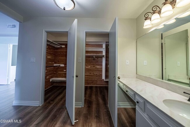 Building Photo - 1300 Bluesail Cir