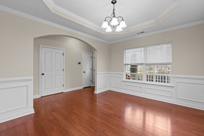 Building Photo - Dream Home Alert in Hampton!