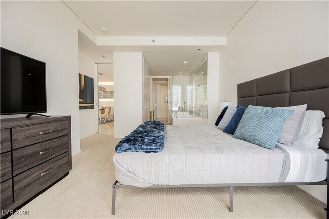 Building Photo - 3726 S Las Vegas Blvd