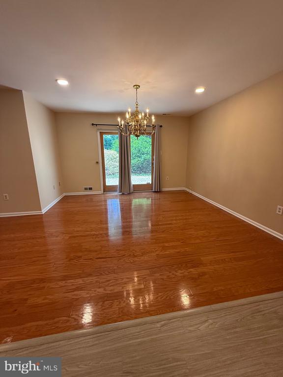 Building Photo - 39 Majestic Way