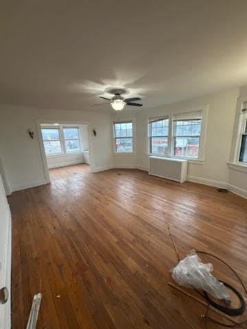 Building Photo - 256 Main St