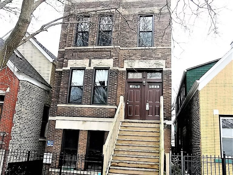 Primary Photo - 2031 W Moffat St