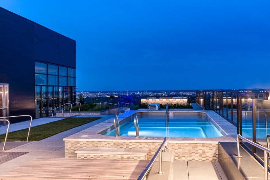 4040 Wilson 4040 Wilson Blvd Arlington VA 22203 Apartment Finder